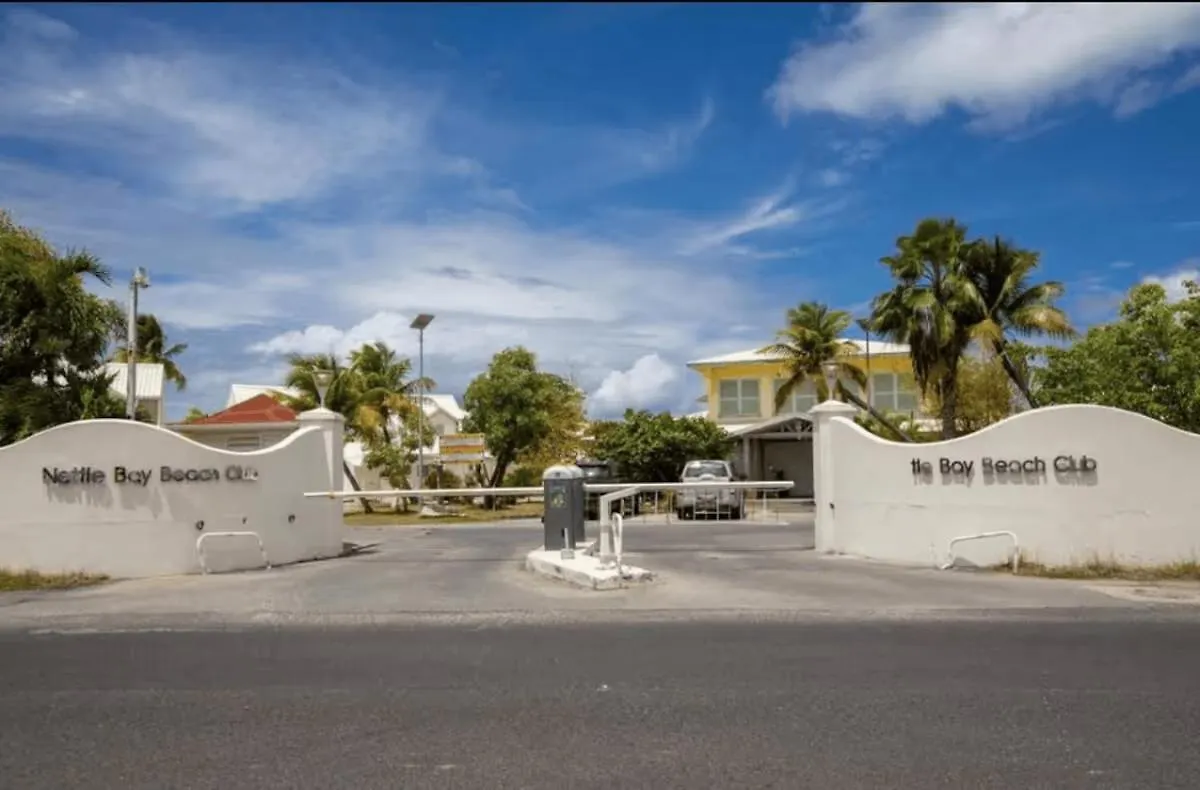 La Plage Bleue, Les Pieds Dans L'Eau Avec Piscine Baie Nettle 0*,  Sint Maarten